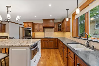390 Grandview Avenue, Glen Ellyn, IL 60137 - Photo 40