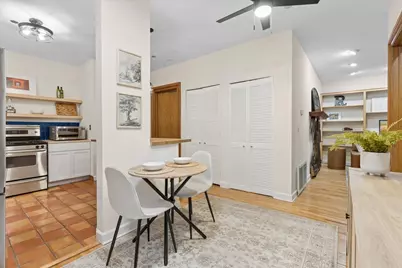 550 W Surf Street #104, Chicago, IL 60657 - Photo 8