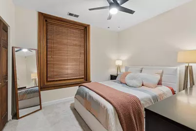 550 W Surf Street #104, Chicago, IL 60657 - Photo 16