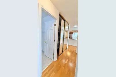 8801 W Golf Road #10B, Niles, IL 60714 - Photo 18