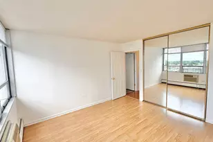 8801 W Golf Rd, Niles, IL 60714 - Photo 22