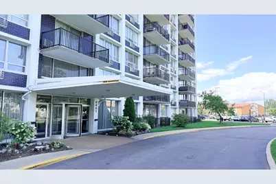 8801 W Golf Road #10B, Niles, IL 60714 - Photo 2