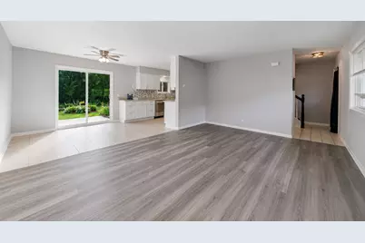 450 Valley Drive #101, Naperville, IL 60563 - Photo 2