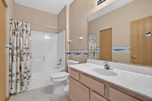 630 Saugatuk Cir, Romeoville, IL 60446 - Photo 16