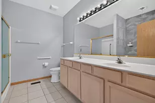 630 Saugatuk Cir, Romeoville, IL 60446 - Photo 14