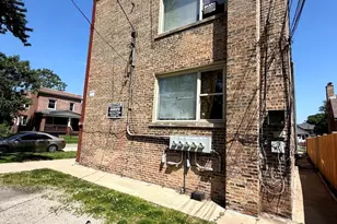 525 W 118th St, Chicago, IL 60628 - Photo 16