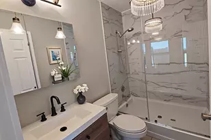 9388 Bay Colony Dr, Des Plaines, IL 60016 - Photo 28