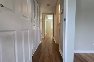 9388 Bay Colony Dr, Des Plaines, IL 60016 - Photo 26