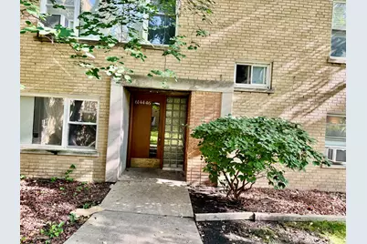 6146 N Damen Avenue #GH, Chicago, IL 60659 - Photo 2
