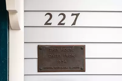 227 S 2nd Street, Geneva, IL 60134 - Photo 2