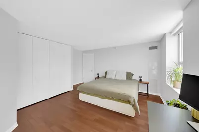 [Address not provided], Chicago, IL 60654 - Photo 10
