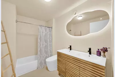 [Address not provided], Chicago, IL 60654 - Photo 12