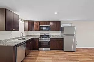2710 W Fletcher St, Chicago, IL 60618 - Photo 6
