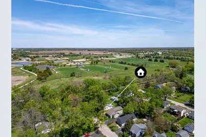 105 Edgewood Avenue, Crystal Lake, IL 60014 - Photo 2