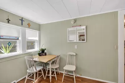 105 Edgewood Avenue, Crystal Lake, IL 60014 - Photo 12