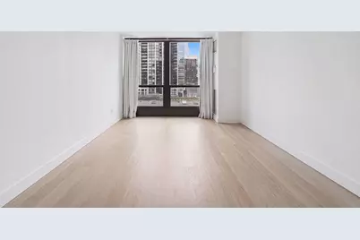 1030 N State Street #5L, Chicago, IL 60610 - Photo 10