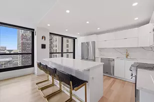 1030 N State St, Chicago, IL 60610 - Photo 6
