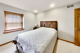 8751 Carlisle Ct, Darien, IL 60561 - Photo 38