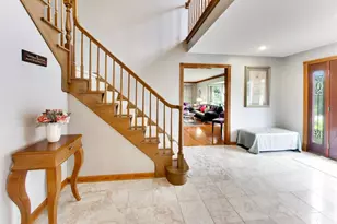8751 Carlisle Ct, Darien, IL 60561 - Photo 6