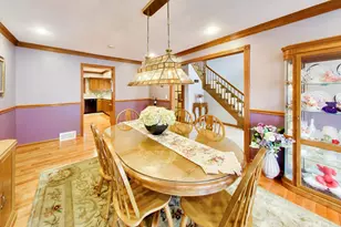 8751 Carlisle Ct, Darien, IL 60561 - Photo 14