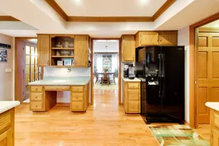 8751 Carlisle Ct, Darien, IL 60561 - Photo 18
