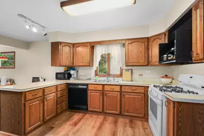 458 Patton Drive, Buffalo Grove, IL 60089 - Photo 8
