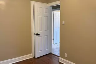 10240 S Eberhart Ave, Chicago, IL 60628 - Photo 18
