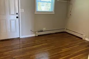 1340 N Main St, Wheaton, IL 60187 - Photo 8