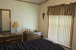 1071 Lake Terrace Rd, Elgin, IL 60123 - Photo 12
