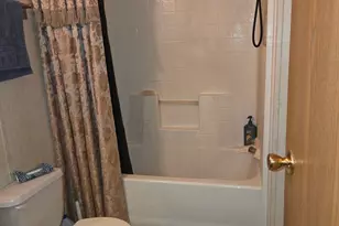 1071 Lake Terrace Rd, Elgin, IL 60123 - Photo 14