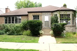 4256 N Ottawa Ave, Norridge, IL 60706 - Photo 1