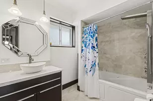 15W632 Virginia Ln, Elmhurst, IL 60126 - Photo 16