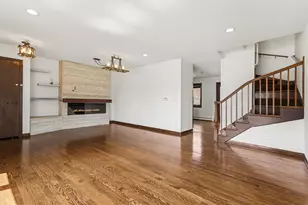 15W632 Virginia Ln, Elmhurst, IL 60126 - Photo 4