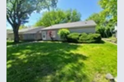 12 Fernwood Drive #O, Bolingbrook, IL 60440 - Photo 2