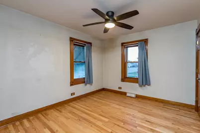 49 S Lewis Avenue, Waukegan, IL 60085 - Photo 8