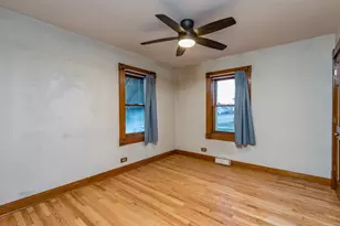 49 S Lewis Ave, Waukegan, IL 60085 - Photo 8