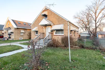 49 S Lewis Avenue, Waukegan, IL 60085 - Photo 2
