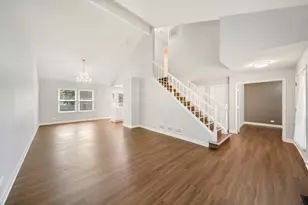 1384 Marble Hill Dr, Lake Zurich, IL 60047 - Photo 2