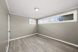 226 S Orchard Dr, Park Forest, IL 60466 - Photo 8