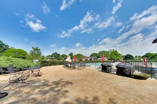 440 Raintree Ct, Glen Ellyn, IL 60137 - Photo 20