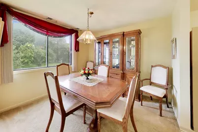 440 Raintree Court #2J, Glen Ellyn, IL 60137 - Photo 8