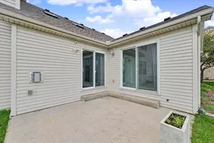 2506 Windward Blvd, Champaign, IL 61821 - Photo 36
