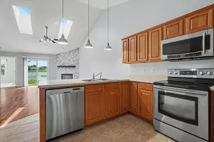 2506 Windward Blvd, Champaign, IL 61821 - Photo 10