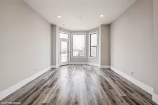 639 W 18th St, Chicago, IL 60616 - Photo 4
