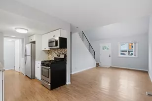 1816 Whitney Dr, Hanover Park, IL 60133 - Photo 6