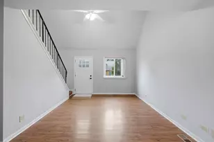 1816 Whitney Dr, Hanover Park, IL 60133 - Photo 4