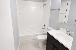 1816 Whitney Dr, Hanover Park, IL 60133 - Photo 16
