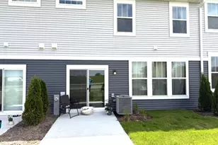 341 Red Oak Cir, Volo, IL 60020 - Photo 20