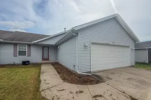 636 Sedgegrass Dr, Champaign, IL 61822 - Photo 2