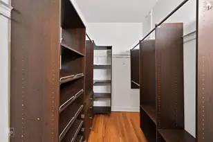 731 W Bittersweet Pl, Chicago, IL 60613 - Photo 8